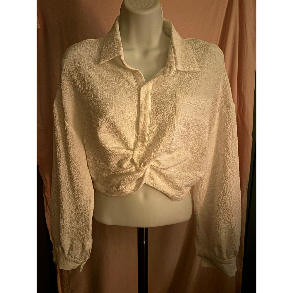 SHEIN Size M Women’s Textured Cropped Button Front Blouse Ivory 36” Bust